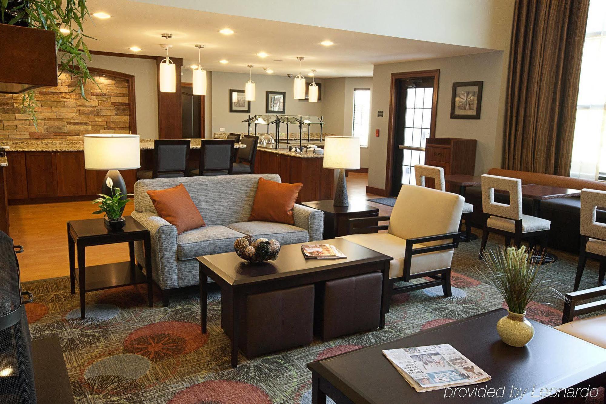 Hotel Staybridge Orlando At Seaworld By Ihg - Free Parking & Shuttle To Seaworld Parks 3*