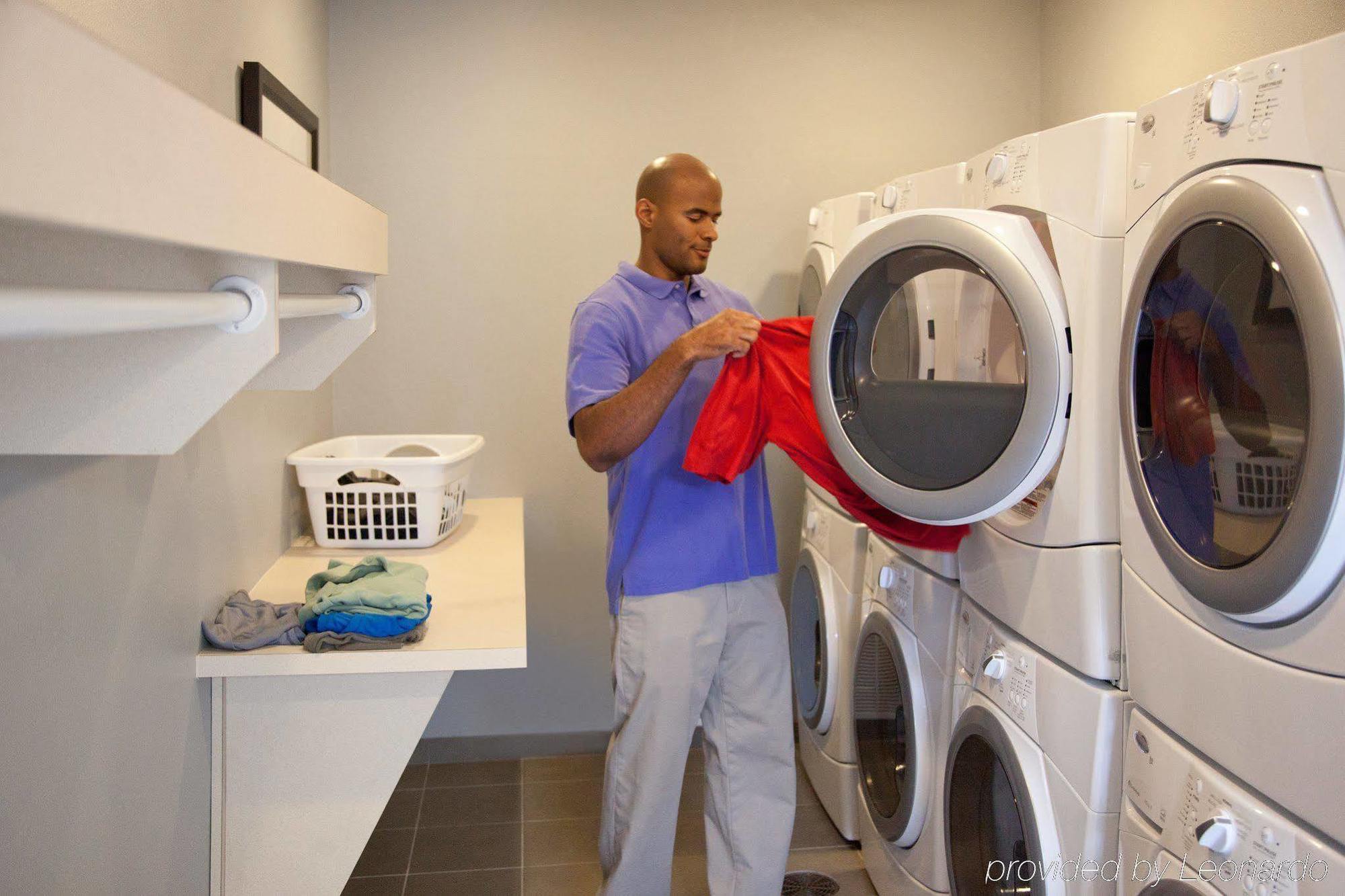Hotel Staybridge Orlando At Seaworld By Ihg - Free Parking & Shuttle To Seaworld Parks