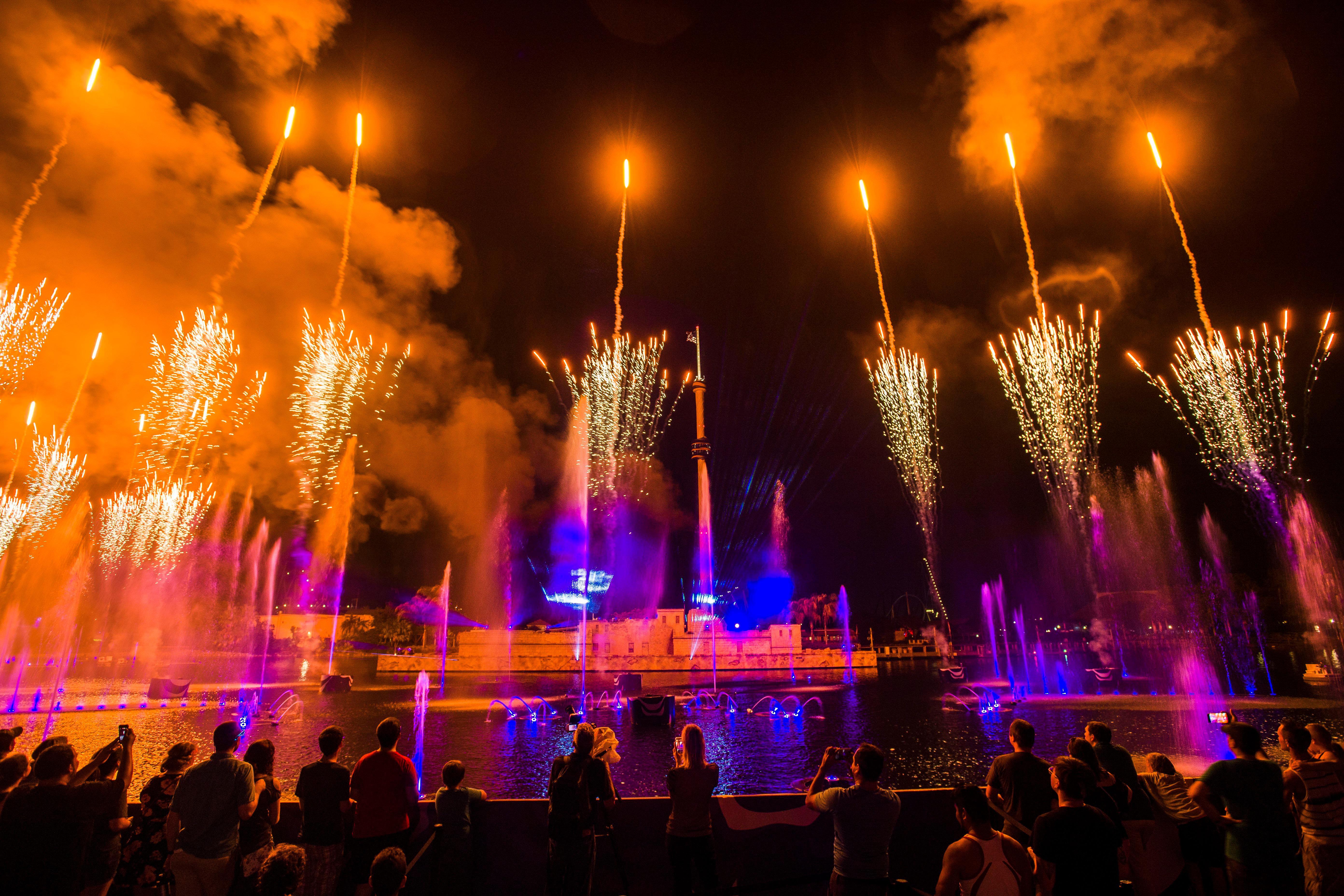Staybridge Orlando At Seaworld By Ihg Hotel 3*